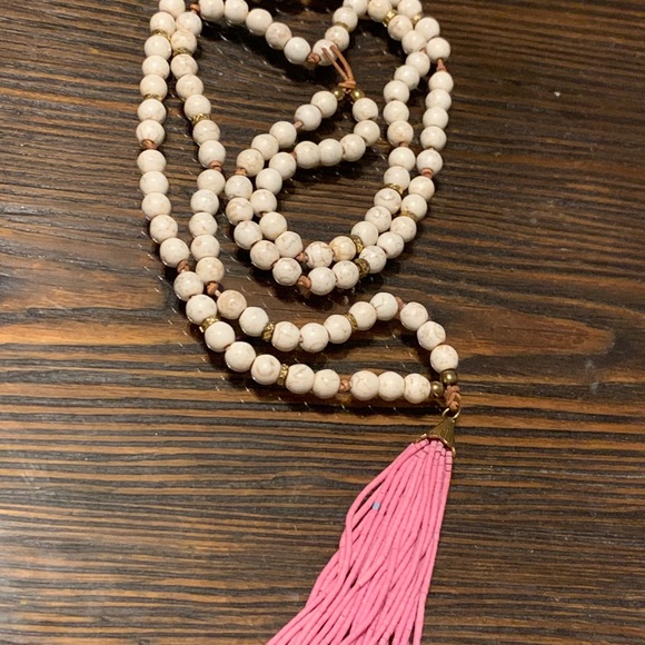 Artsy boho unique Howlite beaded tassel necklace - Picture 11 of 16